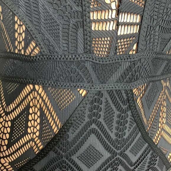 BECCA Keyhole plunge crochet swimsuit. NWT - Picture 2 of 13